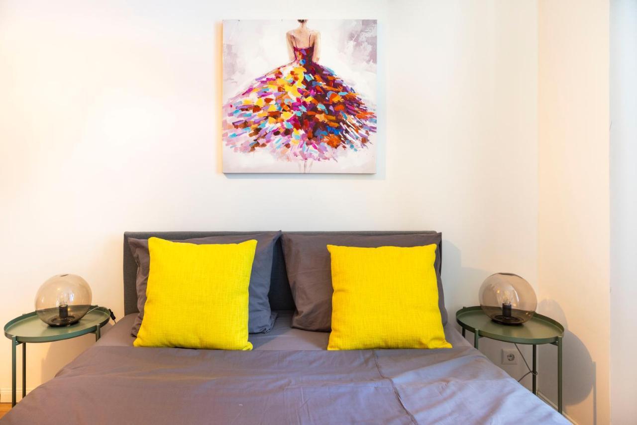 Апартаменты Freshly Renovated 2Br&Lr+Walk-In Rainshower Берлин Экстерьер фото